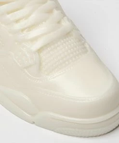 OnFemme By Lindsey's Kloset NEW IN Jordans Life Size Candle 10 OnFemme By Lindsey's Kloset NEW IN Jordans Life Size Candle