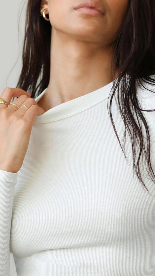 Joah Brown Crewneck Long Sleeve NEW IN 2 Joah Brown Crewneck Long Sleeve NEW IN