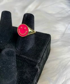 OnFemme By Lindsey's Kloset NEW IN Smile On Ring