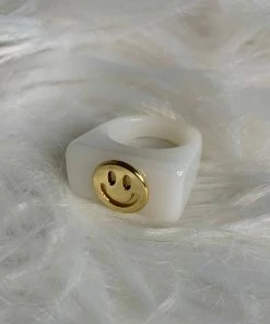 OnFemme By Lindsey's Kloset NEW IN Smiley Time Ring