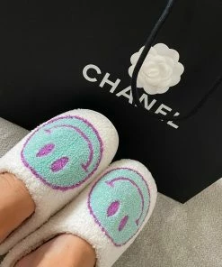 OnFemme By Lindsey's Kloset NEW IN Smiley Slippers