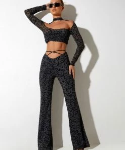 Motelrocks NEW IN RIBUS CROP TOP IN TRIBAL FLOCK