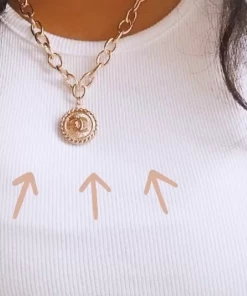 OnFemme By Lindsey's Kloset Gold Chanel Necklace