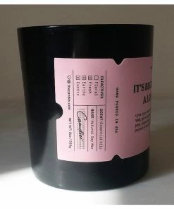 Candier NEW IN F THIS CANDLE